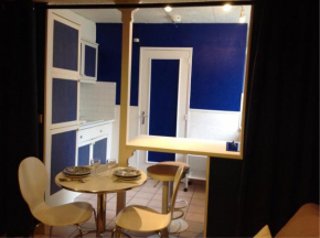 Гостиница Studio avec terrasse proche Paris et Disneyland  Ганьи